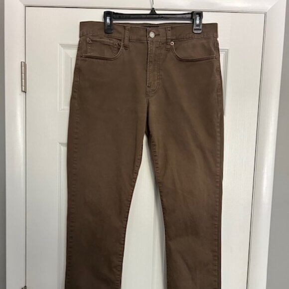 Men's Lucky Brand 121 Slim Straight Stretch Pants Size 32/32 – Dark Khaki/Taupe - Picture 1 of 3
